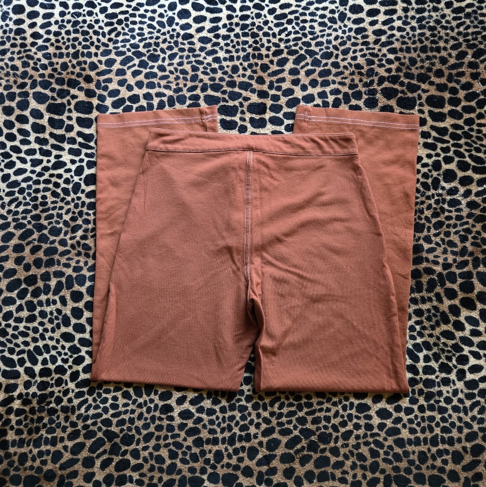 Cute capris - Picture 3 of 3